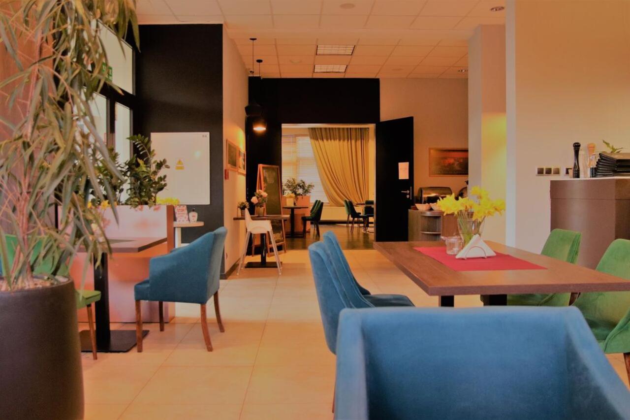 Hotel Eclipse Domaslaw Exterior photo